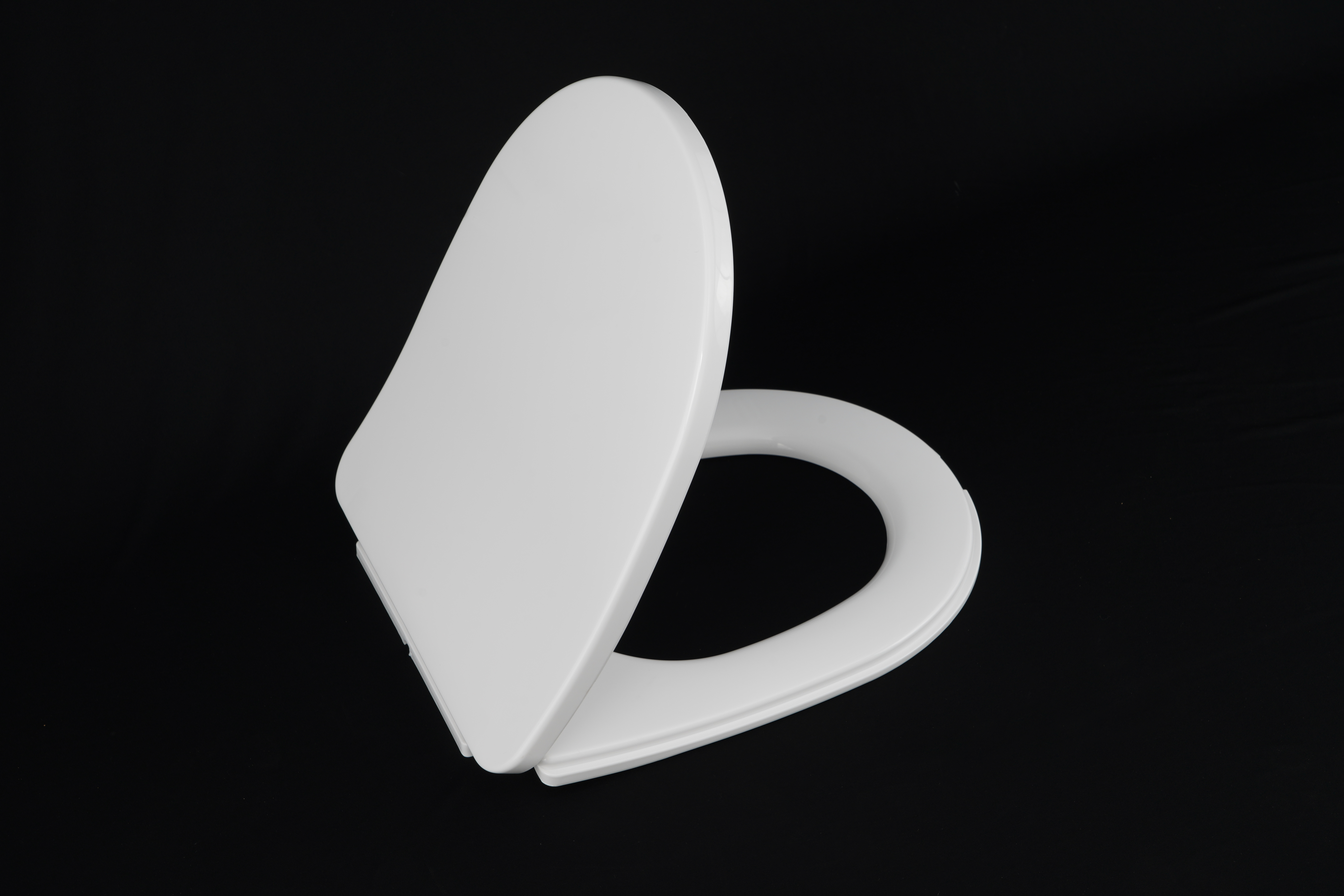 710 Slim - Plastic Material, Floor Mounted, 1000 Gsm | Elegant White Finish, Designed For Durability And Versatile Use