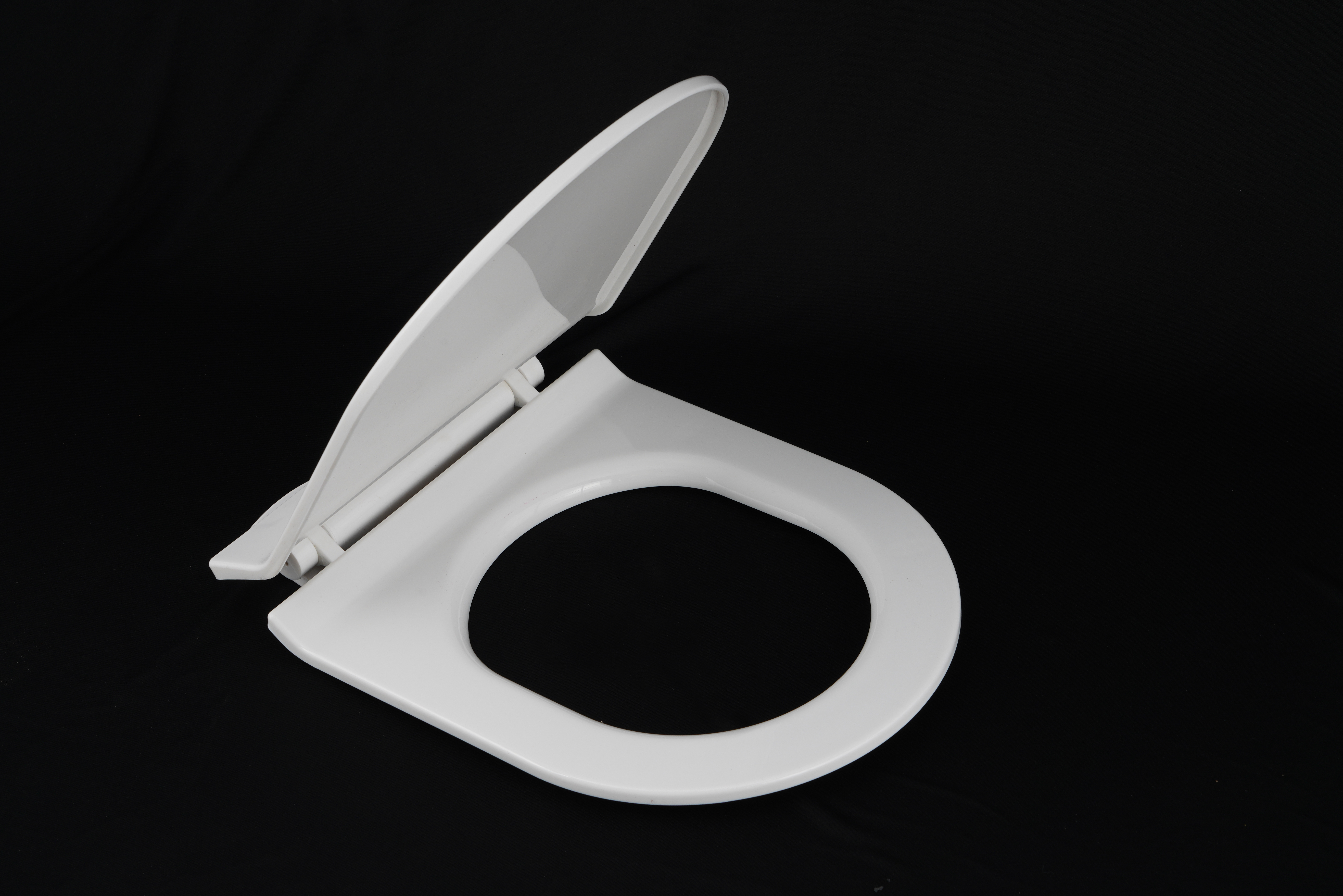 729 Slim - Plastic Material, Floor Mounted, 1000 Gsm | Quiet Close Mechanism, Smooth Movement, Excellent Finish, Sturdy Design