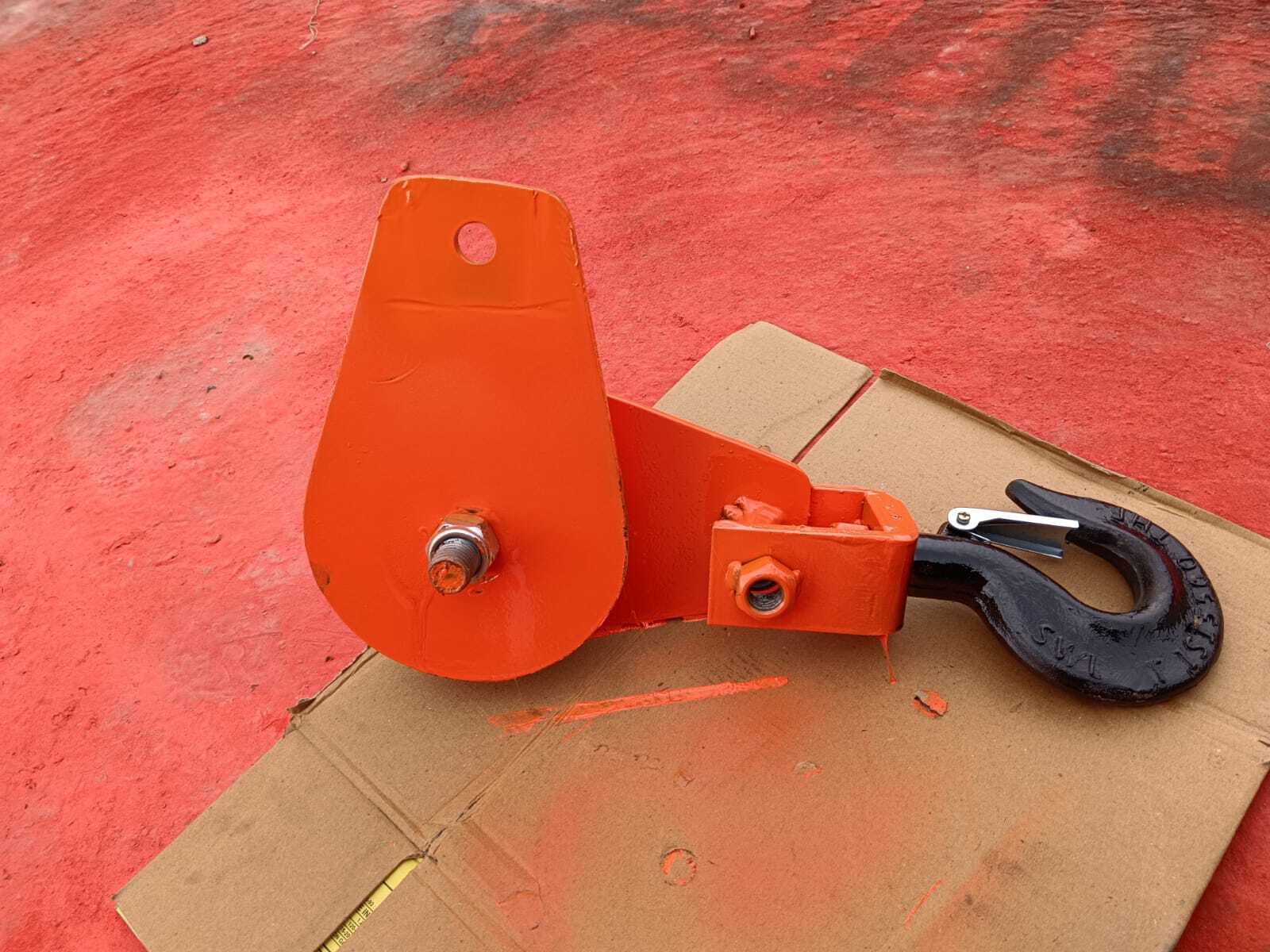 Red Single Sheave Pulley For Heavy Duty
