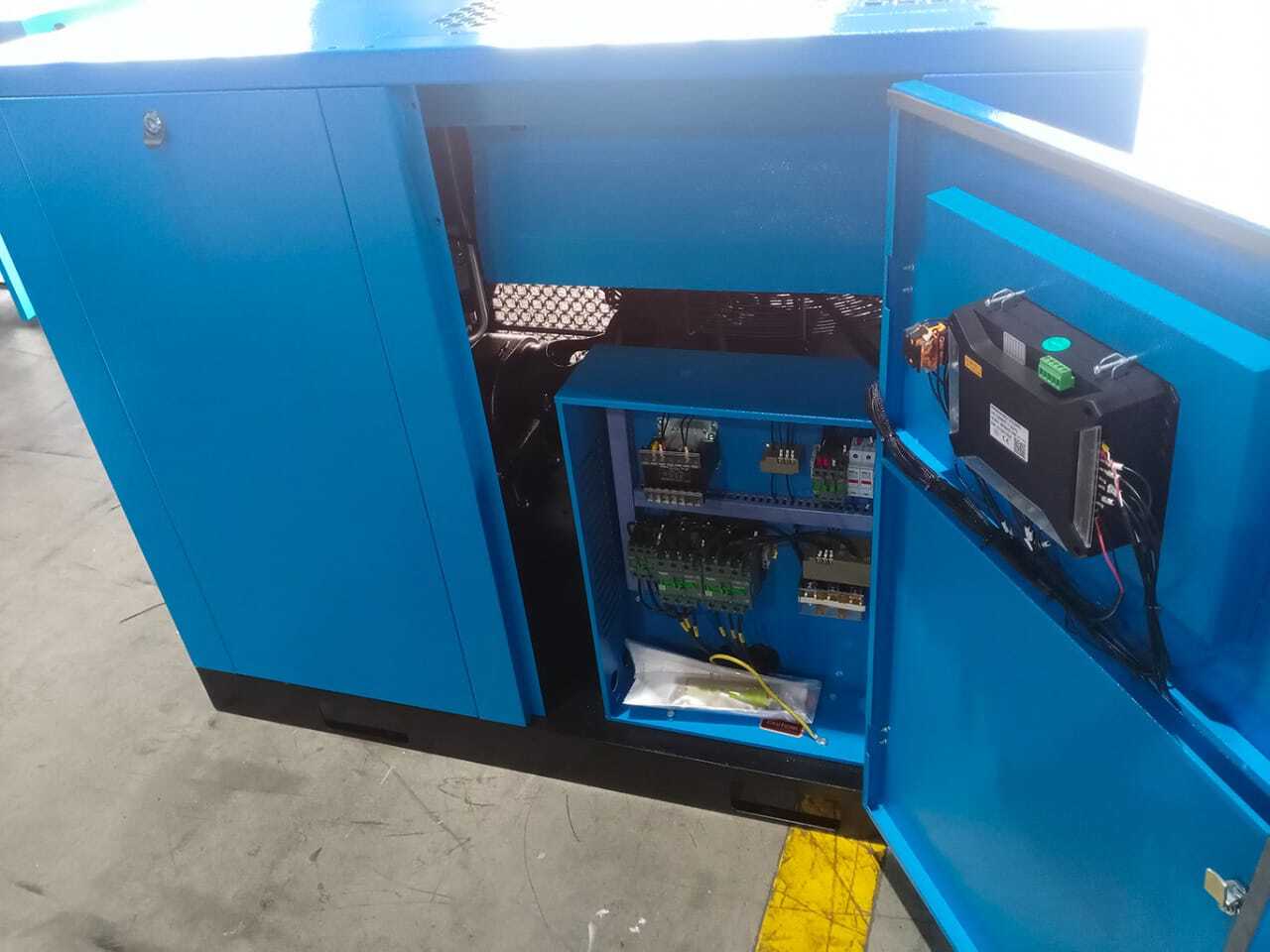 Industrial Screw Air Compressor - Color: Black