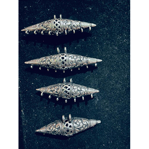 Silver 92.5 Pendants Gender: Women