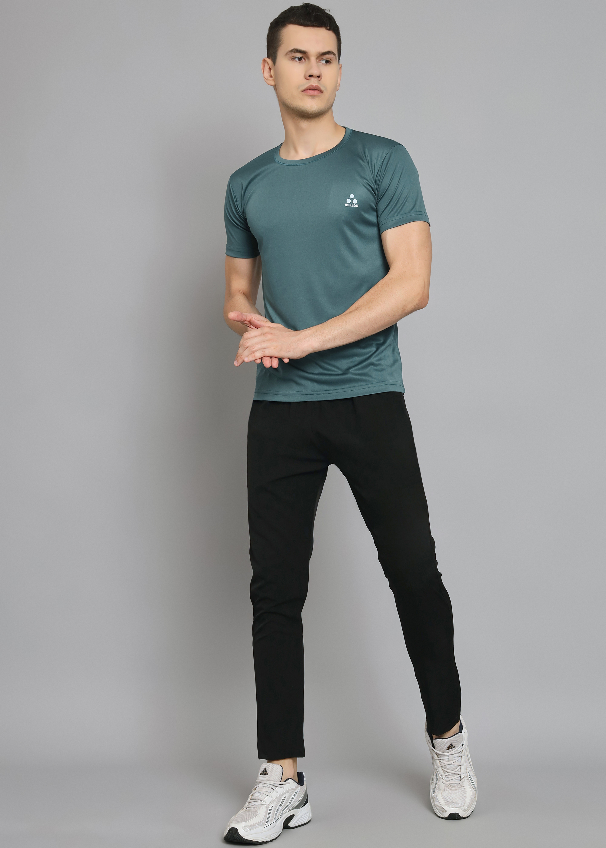 Triple  Dot Round Neck  T Shirt - Age Group: Adult