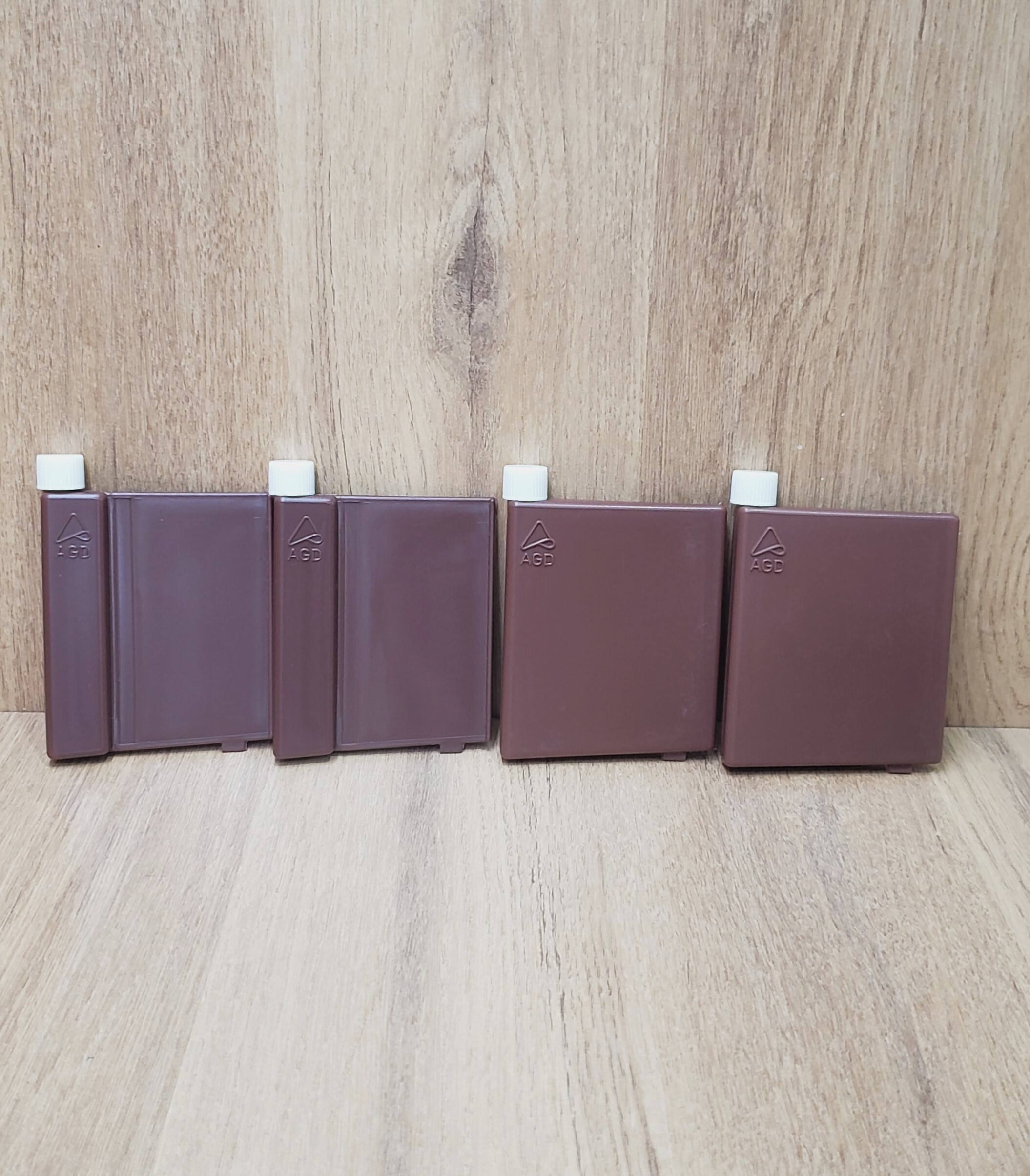 Diagnostic Reagent Bottles - Pe Material, 5ml To 1000ml Sizes | Square Shape, Screw Cap, Laser Logo Feature