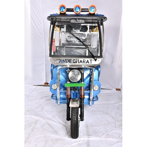 Blue Battery Operated E Rickshaw