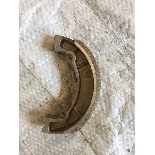 Bajaj Platina Brake Shoe - Aluminum Material, C-Shaped Design | Rust Proof, Essential for Optimal Braking Performance and Safety