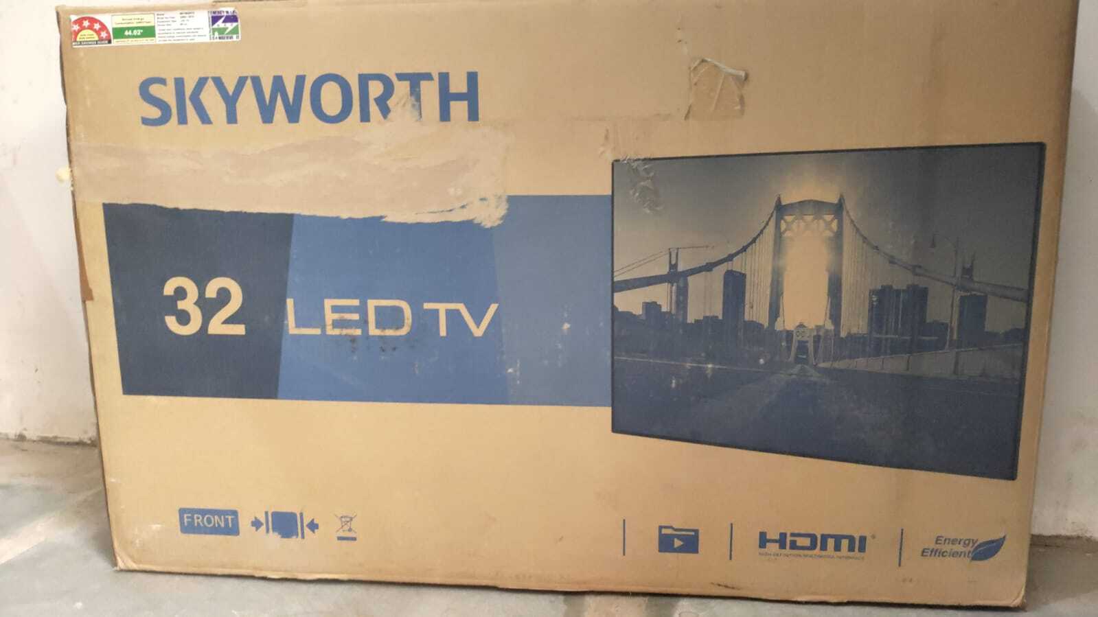 Led Tv - 40 Inches Ips Panel, 90x50x10 Cm | Smart Hd Display, 1080p Resolution, Streaming Apps, Multiple Ports, Easy Setup, Sleek Design, 60hz Refresh Rate, 50w Power Consumption