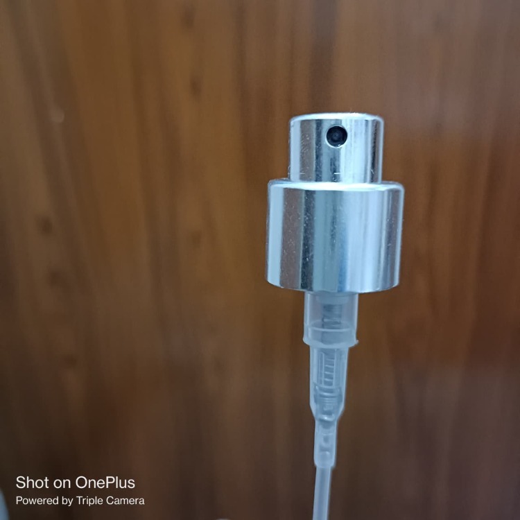  सिल्वर एंड व्हाइट हाई प्रेशर मिस्ट स्प्रे पंप