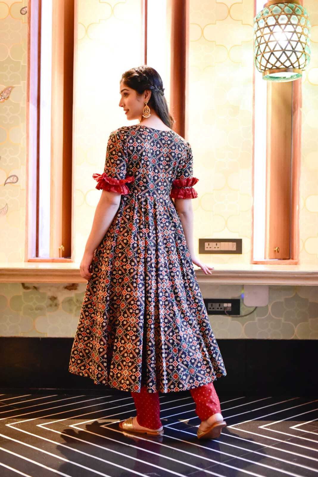 Anarkali Kurti Having 10 Kall