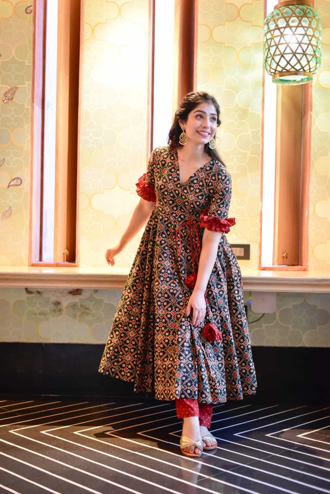 Anarkali Kurti Having 10 Kall
