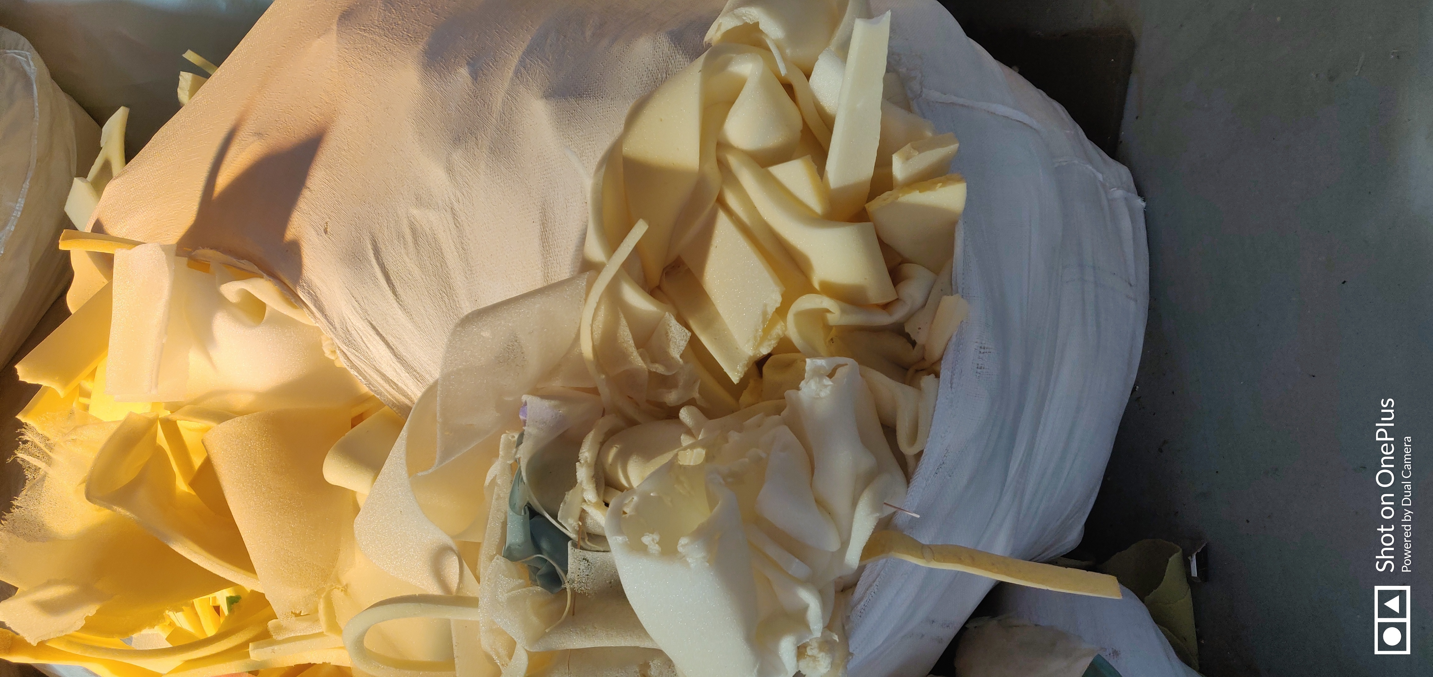 Flexible Polyurethane Foam Scrap - Mixed Colors, Any Size, Fresh Low To Mid To High Density Foam Scrap For Bonded Foam Manufacturing And Foam Shredding Industry