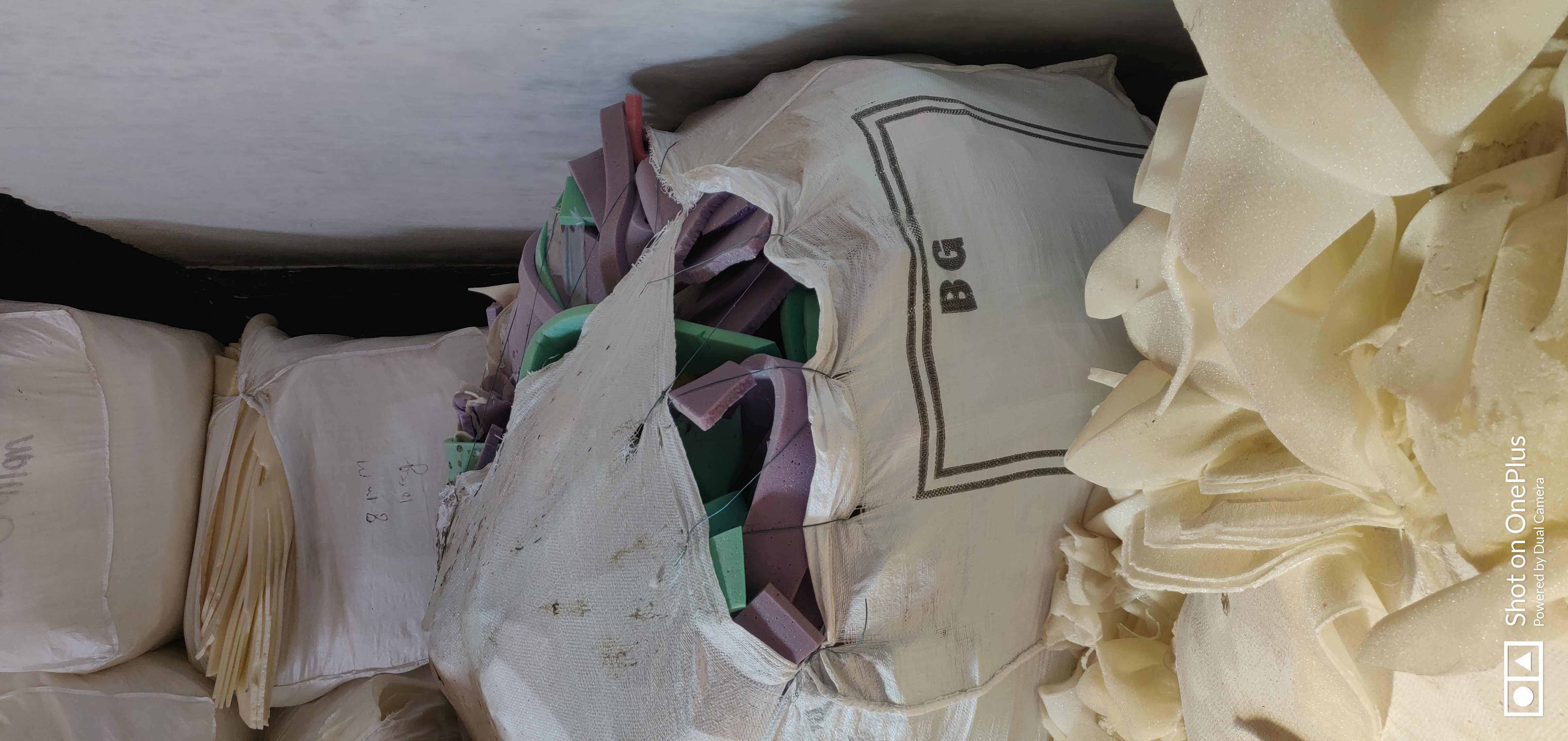 Flexible Polyurethane Foam Scrap - Mixed Colors, Any Size, Fresh Low To Mid To High Density Foam Scrap For Bonded Foam Manufacturing And Foam Shredding Industry