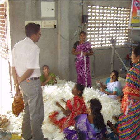 हमारी प्रतिभाशाली टीम