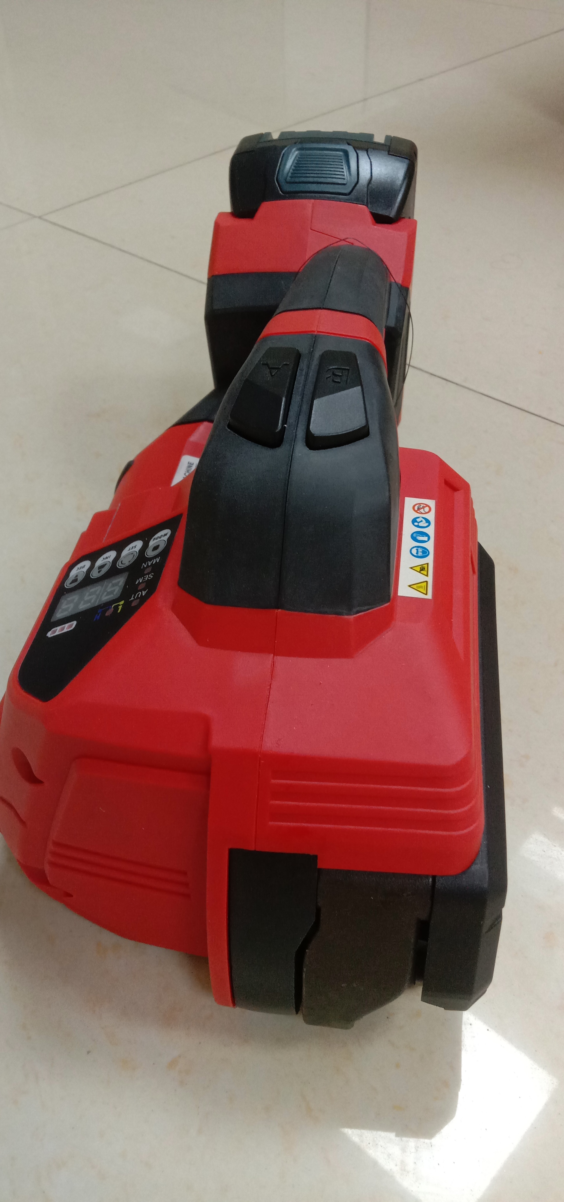 Battery Operated Pet Strapping Machine - Automatic Grade: Semi-automatic