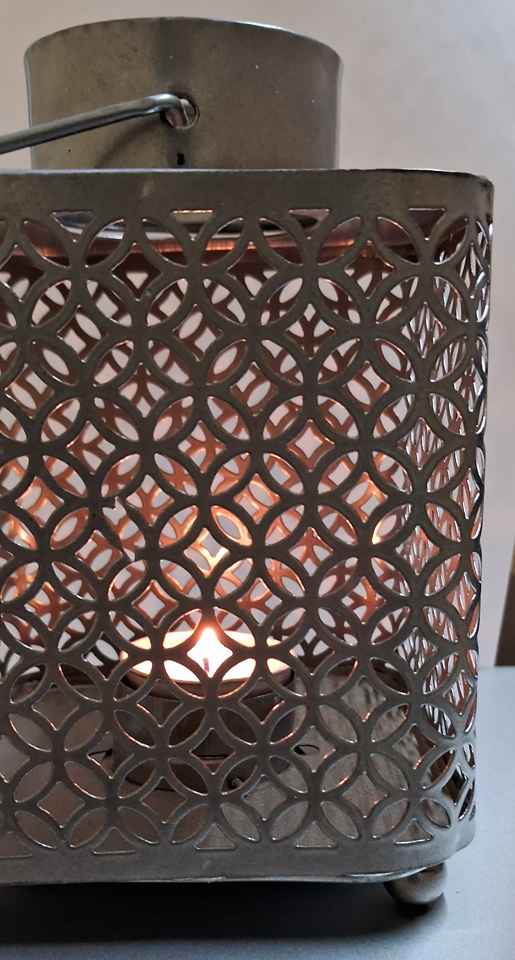 Laltan Voitive - Iron Metal Handmade Decor, 16x11x11 Cm | Modern Arts Style, Ideal For Birthdays & Weddings