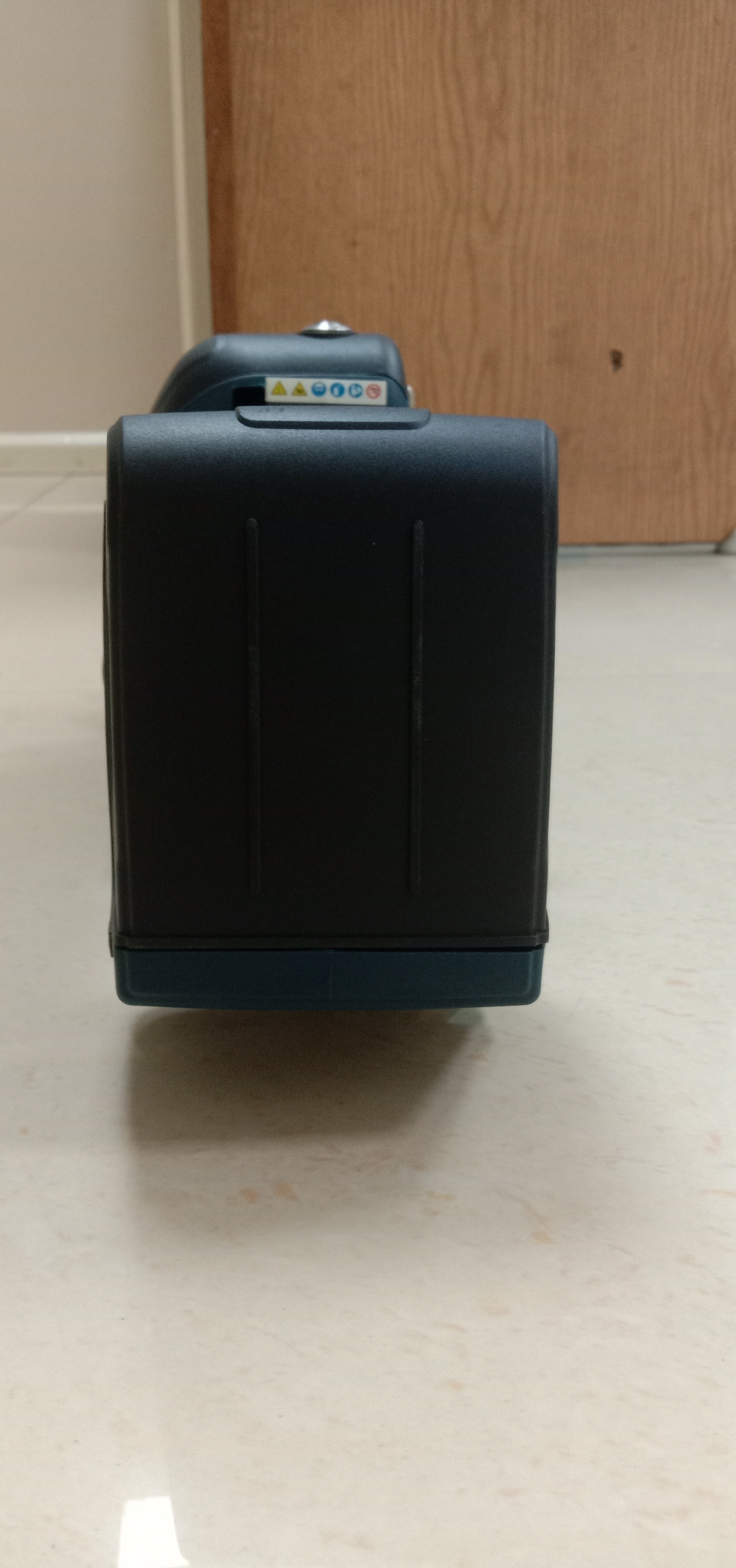 Battery Operated Strapping Machine - Automatic Grade: Semi-automatic