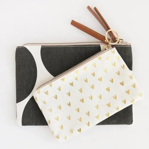 Canvas Cosmetic Travel Pouch Bag - Cotton Material , Modern Design with Various Color Options for Stylish On-The-Go Organization