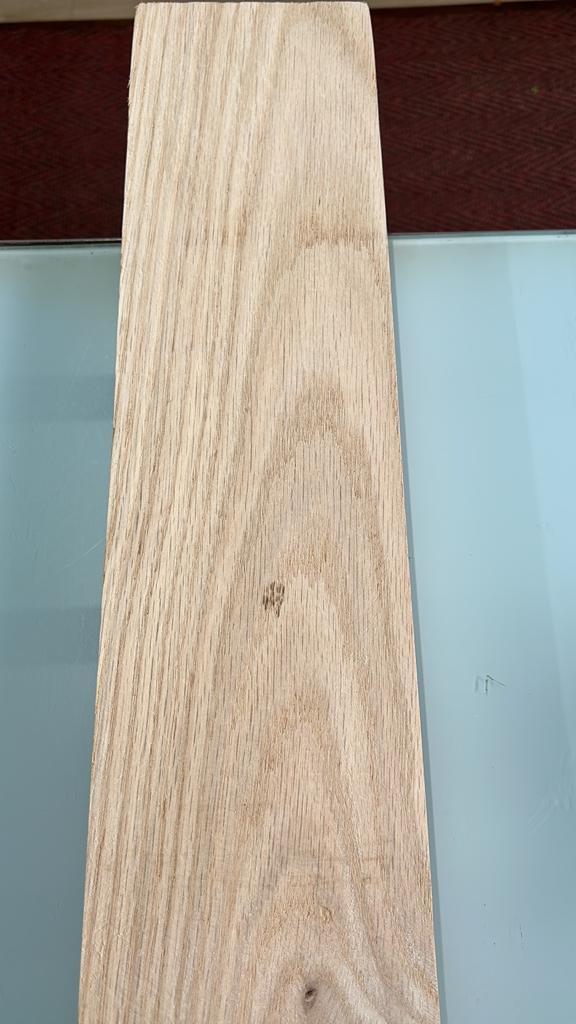 Oak Wood - Variable Dimensions | Durable, Versatile, Strong, Aesthetic, Customizable, Eco-friendly, High Quality, Un-finished, Select Grading, Moisture Content 8-12%