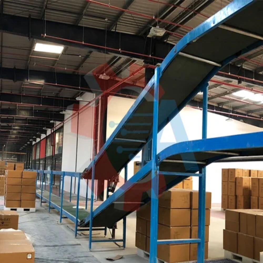 Double Decker Belt Conveyor - Color: Blue