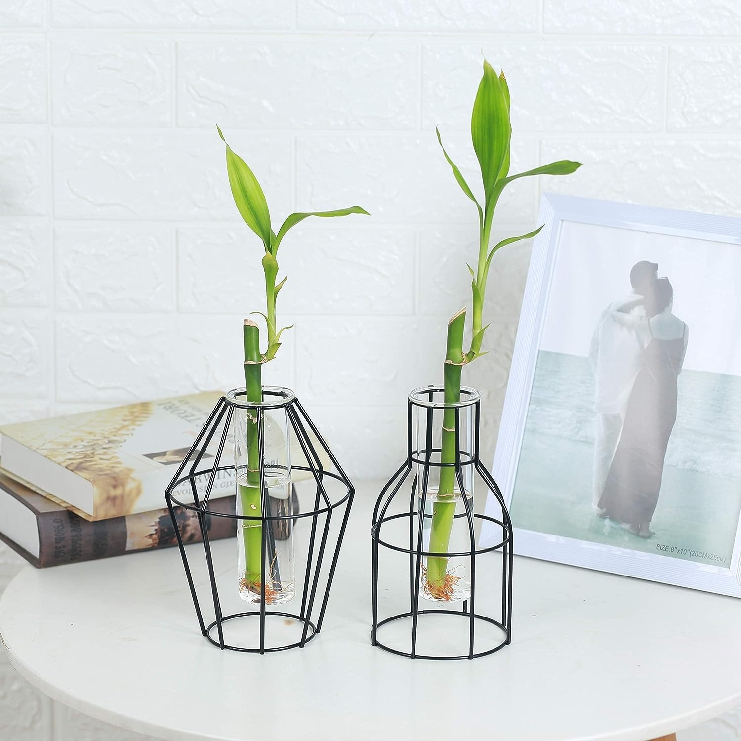 Flower Vase 3 - Color: Black