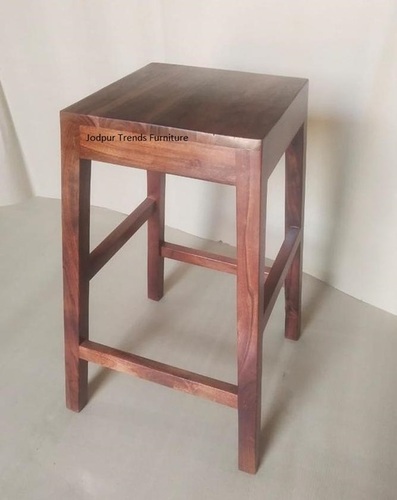 लकड़ी का stool
