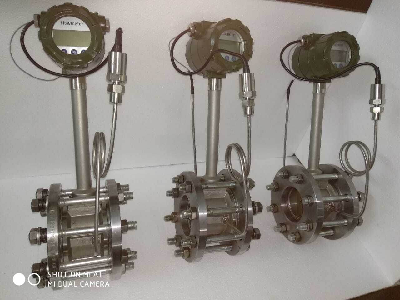 Vortex Flow Meter - Stainless Steel, Standard Size, Silver Color | 50mhz Frequency, 1-year Warranty, Reliable For Liquid, Gas, And Steam Measurements