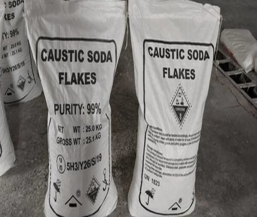 CAUSTIC SODA FLAKES