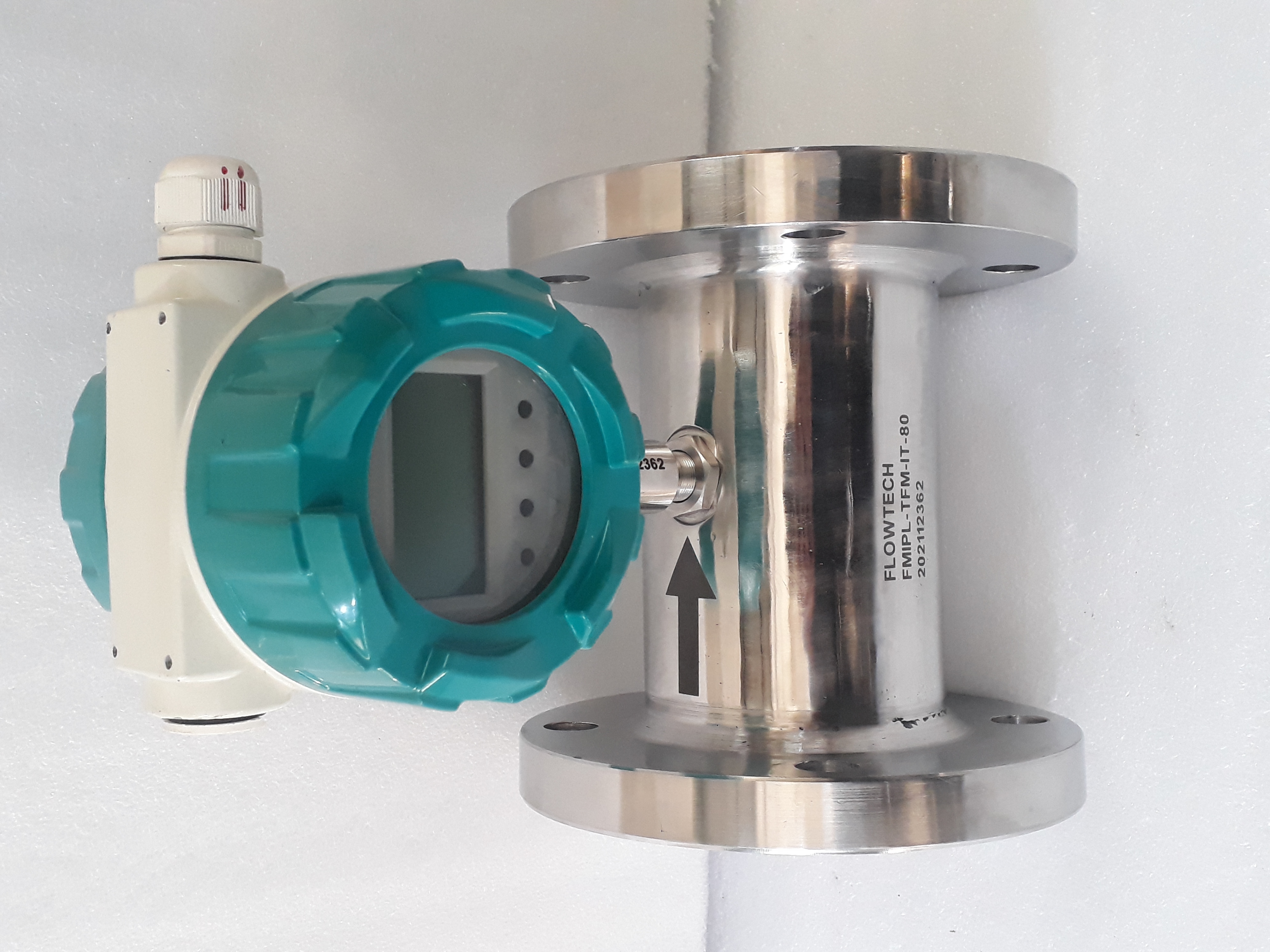 Turbine Flow Meter - Stainless Steel, Digital Display | Reliable Measurement For Liquids And Gases, Industrial Use