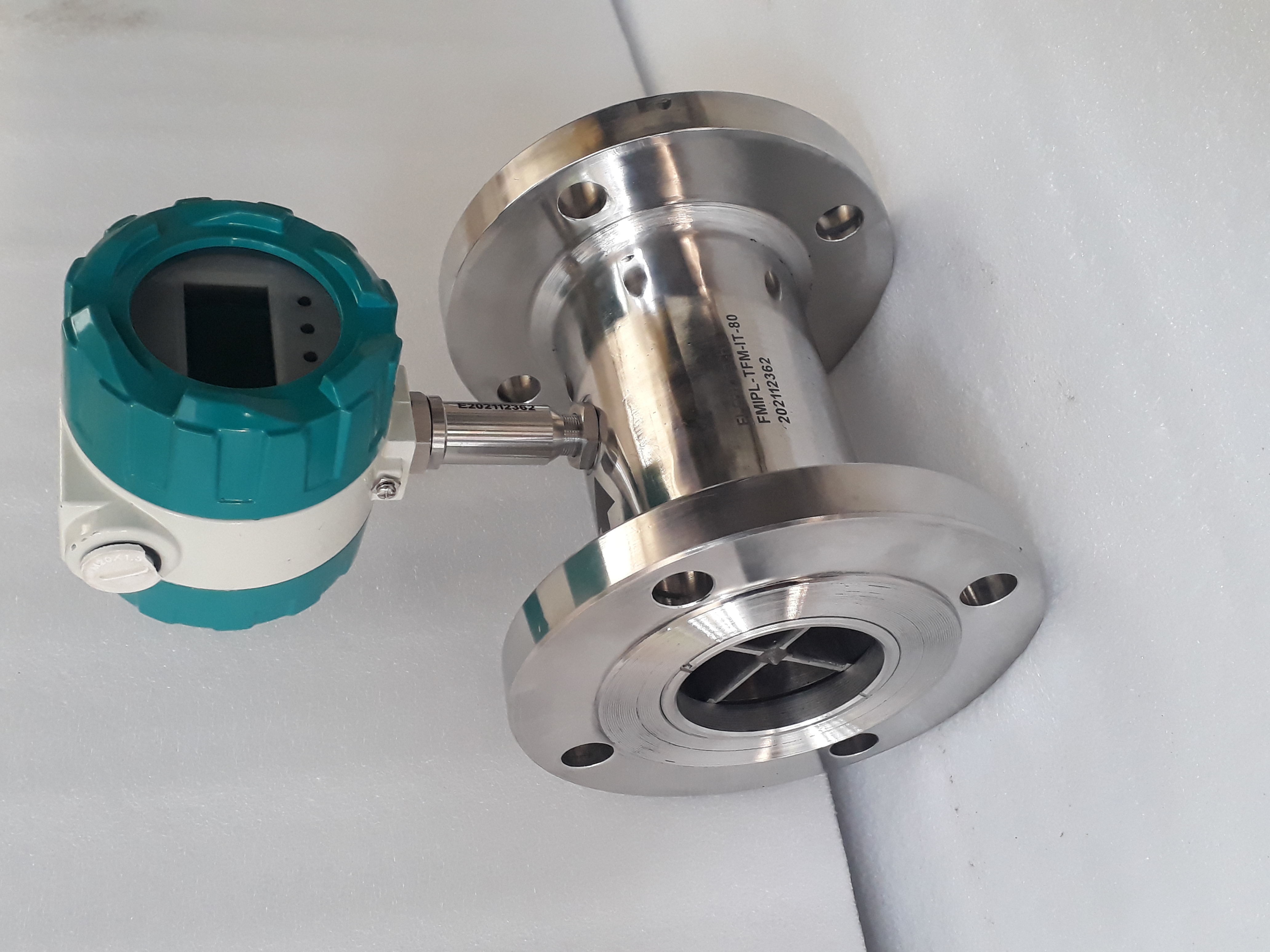Turbine Flow Meter - Stainless Steel, Digital Display | Reliable Measurement For Liquids And Gases, Industrial Use