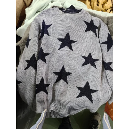 ब्लैक एंड व्हाइट बेल ऑफ मेन स्वेटर पुराने कपड़ों के कोरियाई सेकेंड हैंड