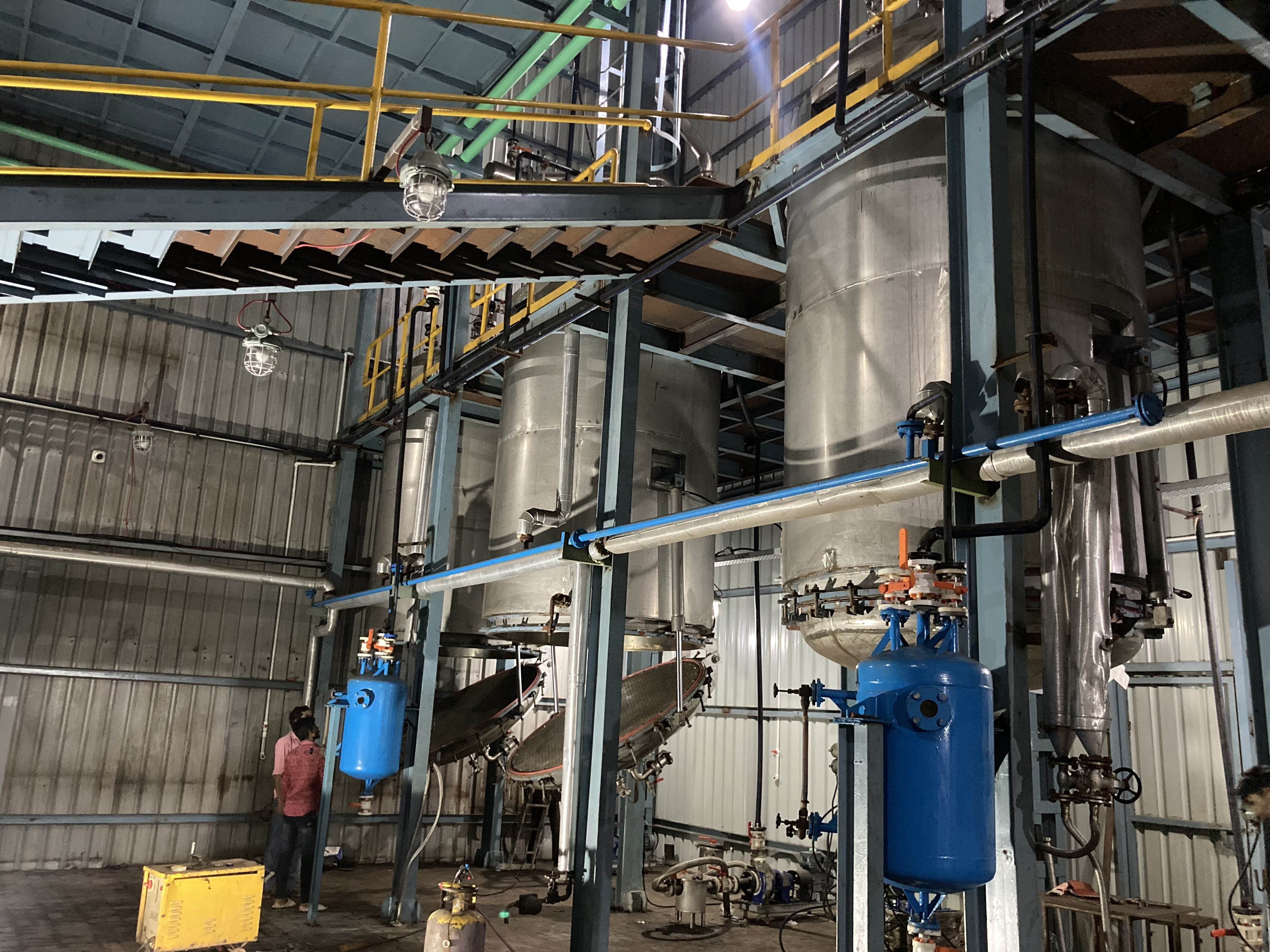 Extraction Unit - 500 Kg/day Capacity, Stainless Steel Manual Control For Herbal & Solvent Extraction