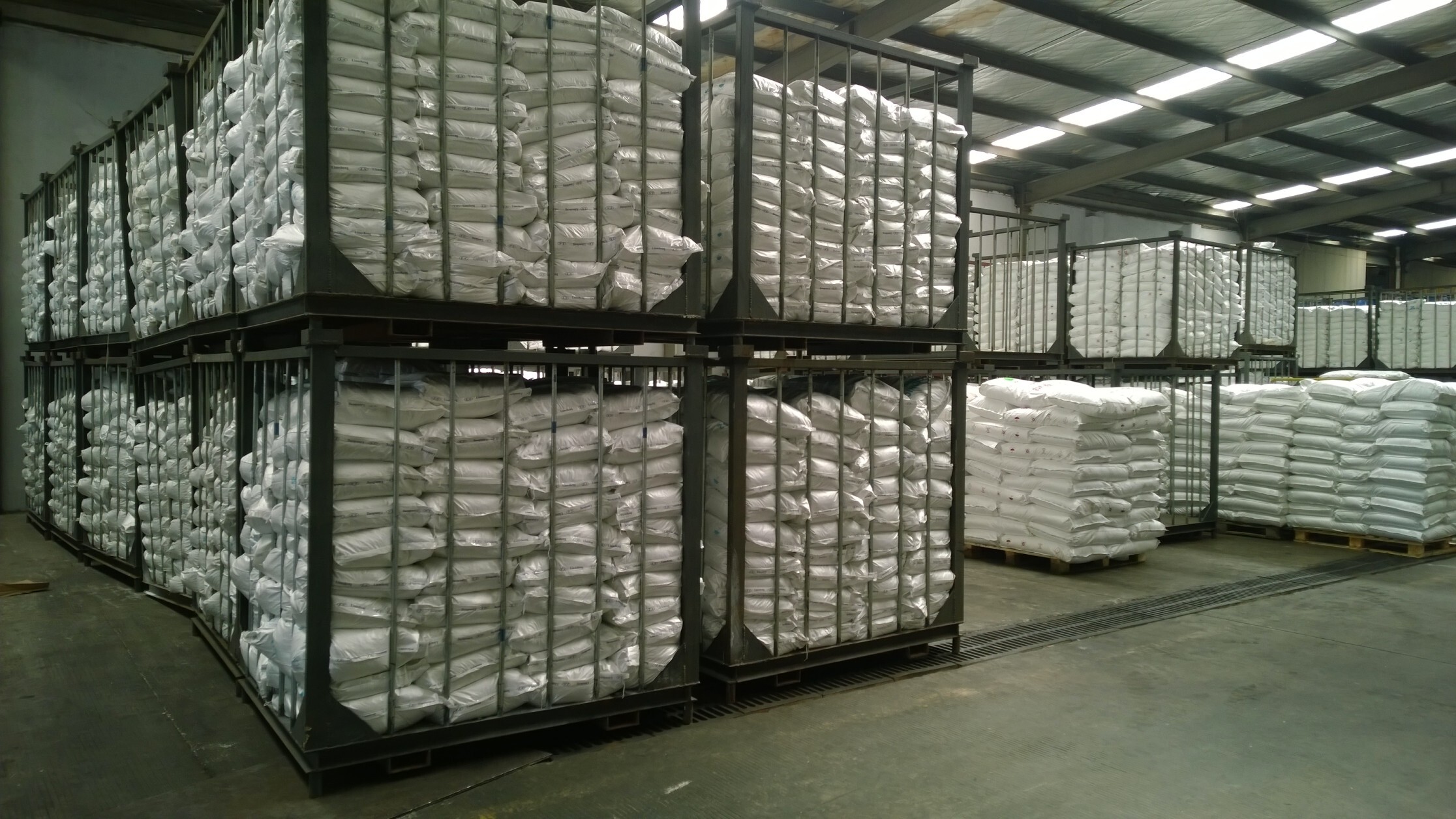 Cws Softener Flakes Application: Textile Industry