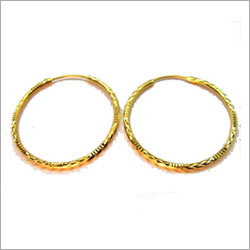 गोल हूप बालियाँ