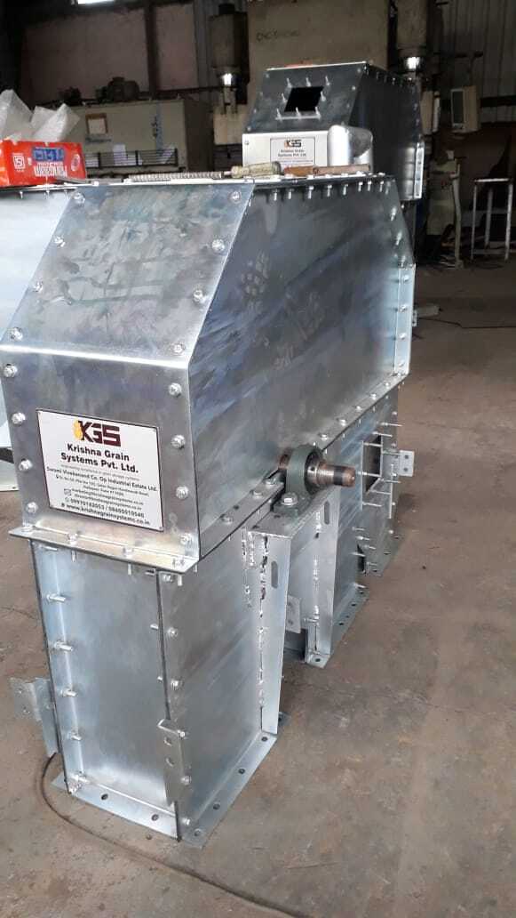 Belt Type Bucket Elevator Application: Industrial