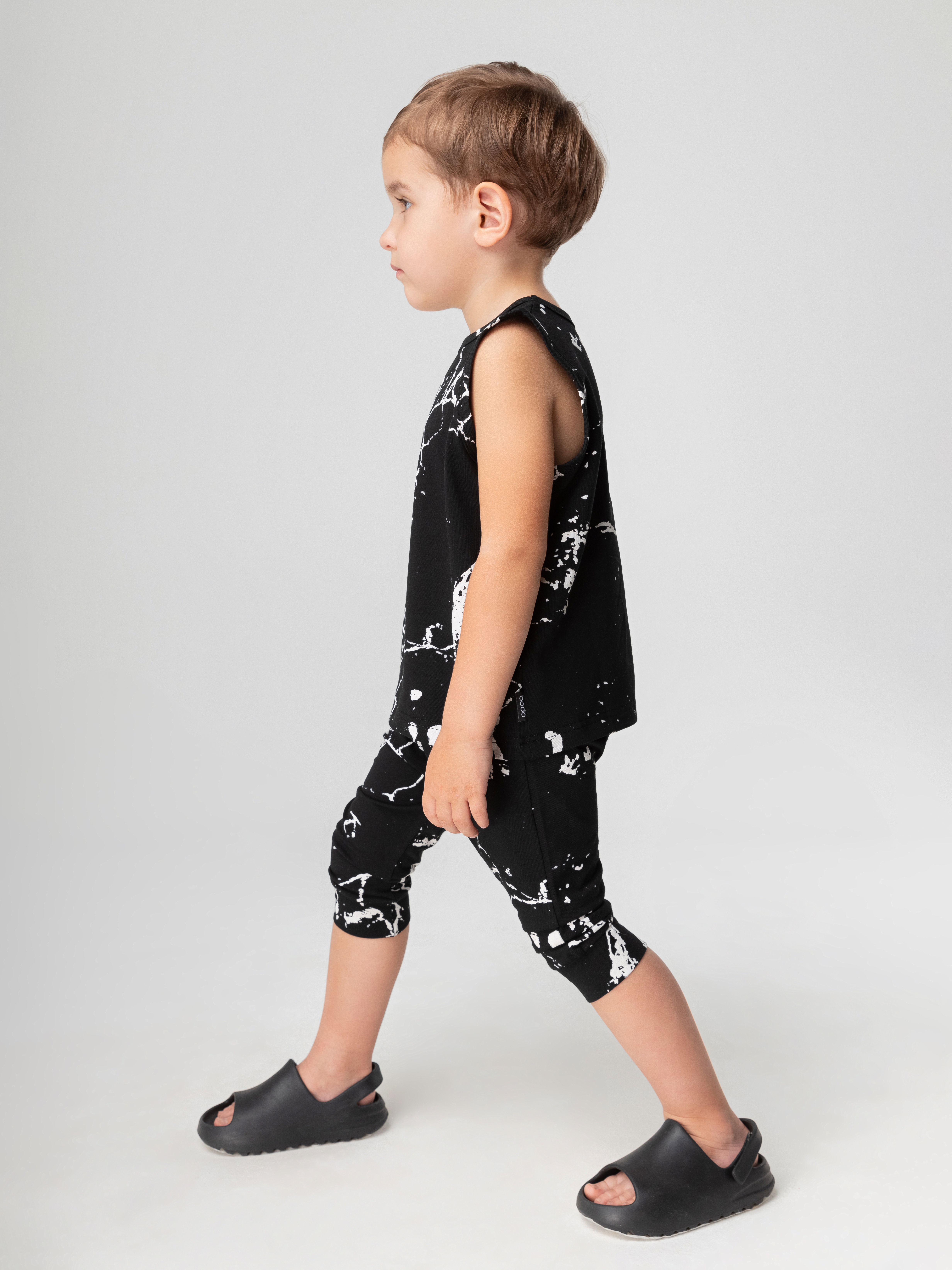 Set Of Breeches And Sleeveless Shirt 11-396u