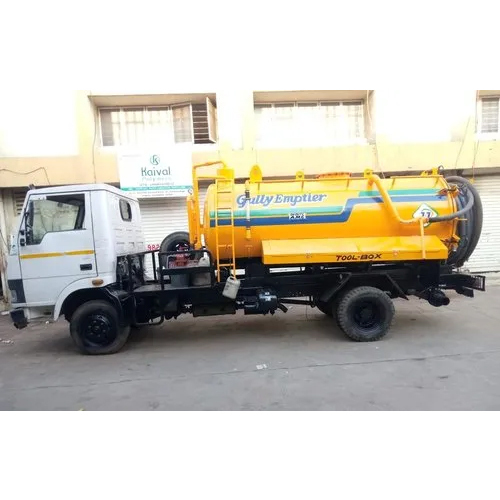 Truck Mounted Sewer Suction Machine - Material: Metal