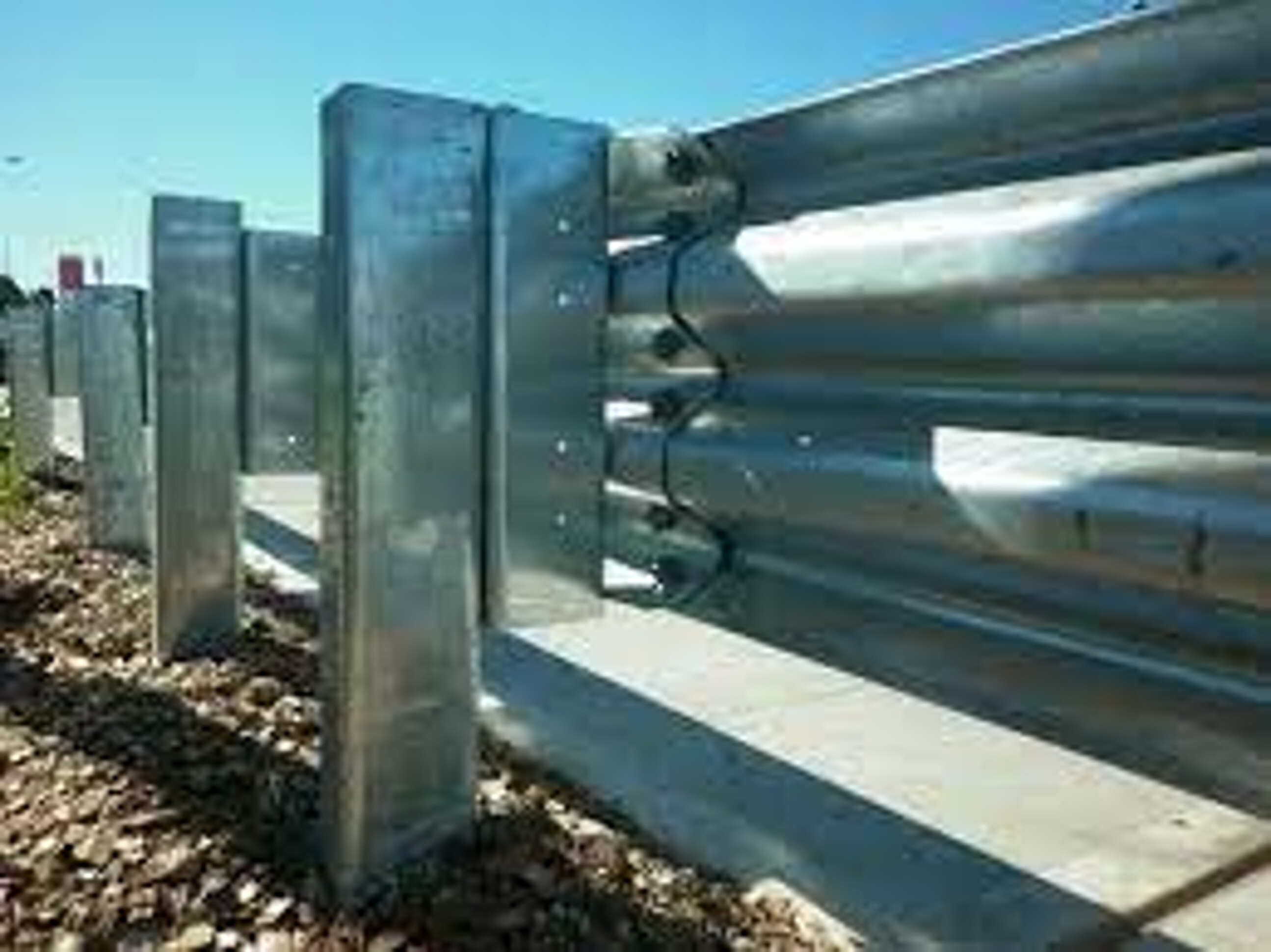 Metal Beam Crash Barrier- 2 Mm Galvanized Post 1500 Mm - Color: White