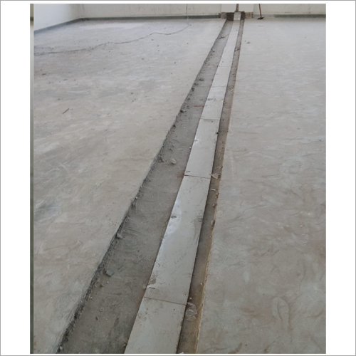 Slotted Plate Fixed With SS Fasteners - Alloy Metal, Various Sizes & Thicknesses, Silver Color, Polished Finish, Grade A Quality, Warranty Included
