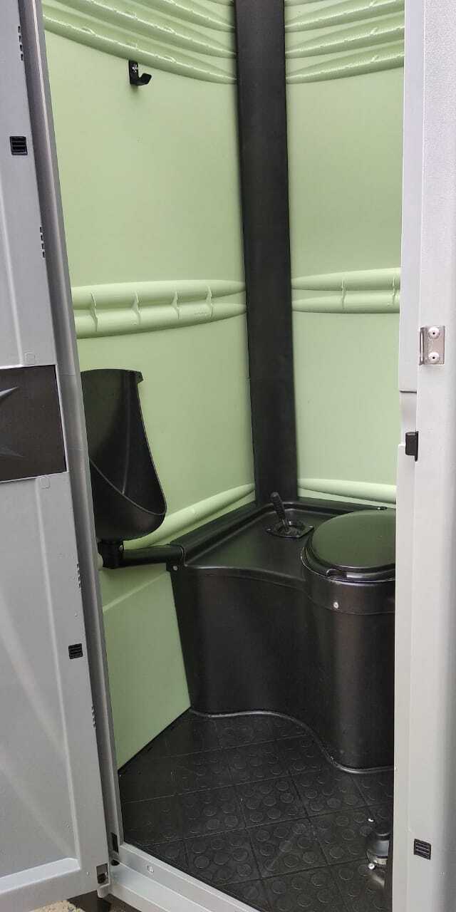 Vip Aircraft Chemical Toilet - 3.48x3.48x7.65 Feet Grey Rectangular Design With Efficient Waste Management System