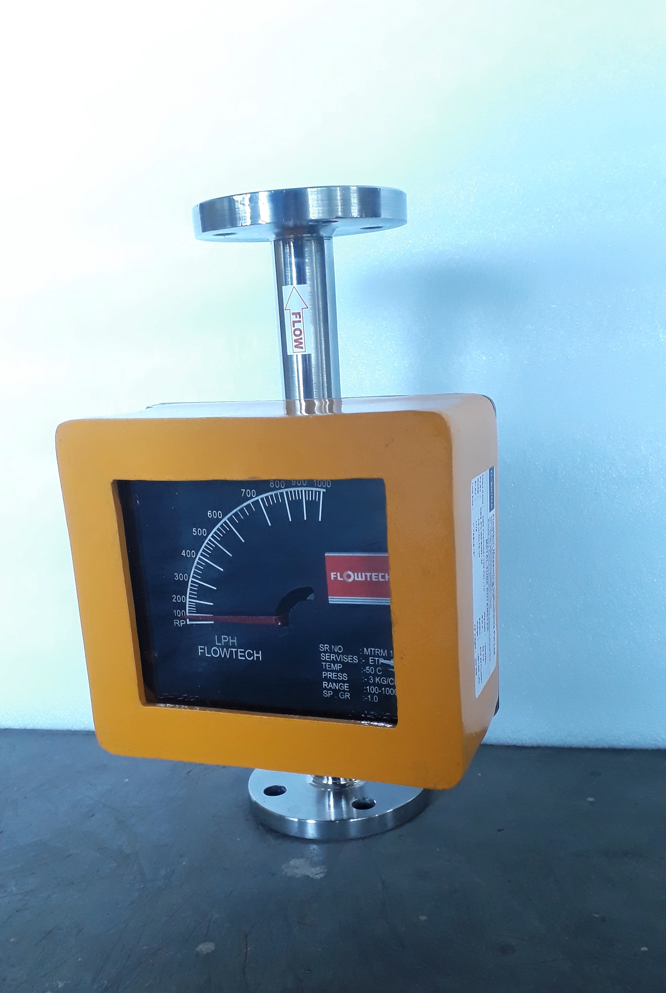 Metal Tube Rotameter - Stainless Steel Available F/f Height Of 250 To 500 Mm | Digital Readout Battery Operated 2.0% Full Scale Accuracy Flow Rate 200 Lph To 100000 Lph