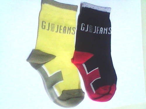 बच्चों के मोजे