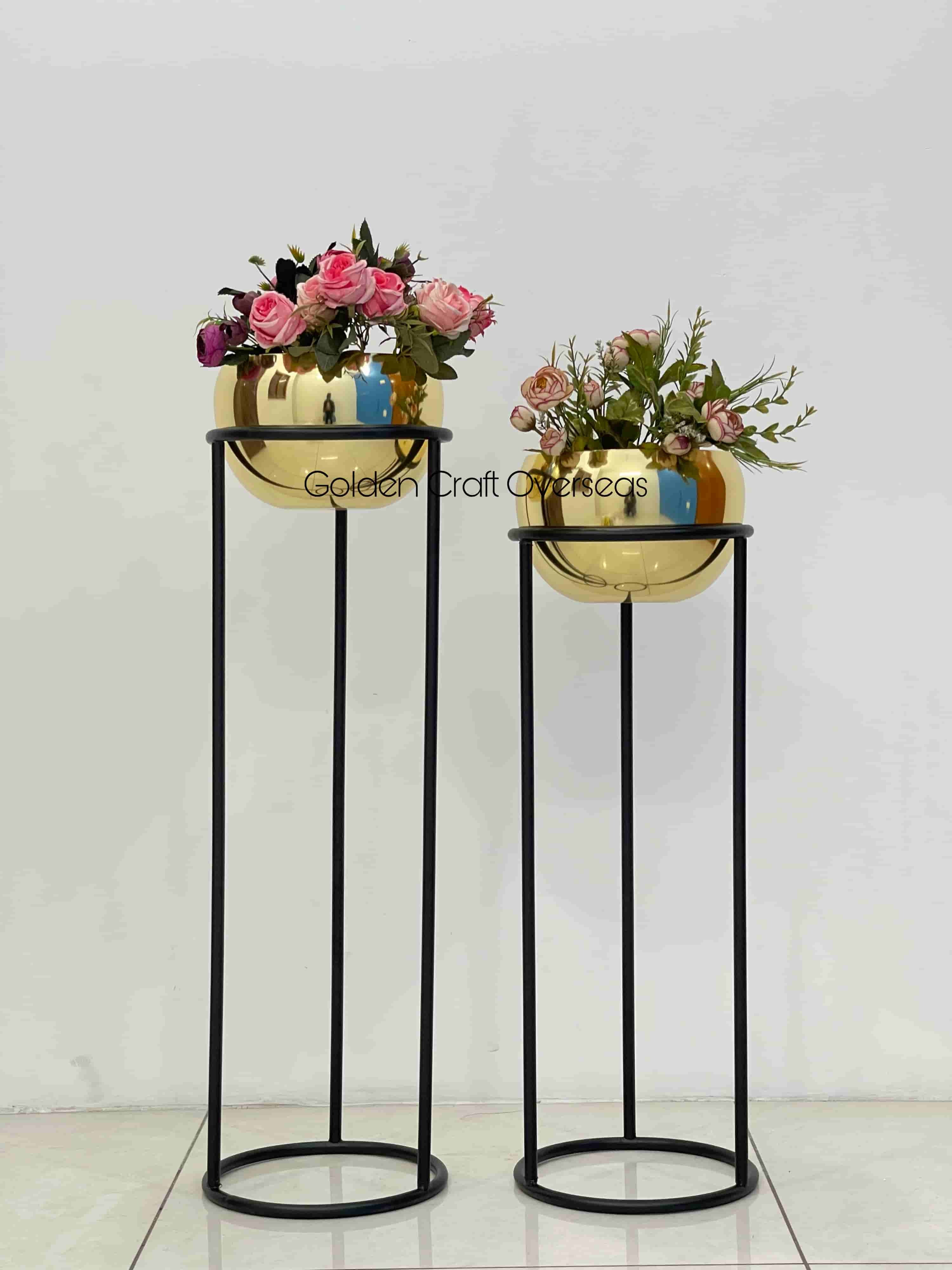 Gold Plated Planter Set - Dimensions: L-9x9x26