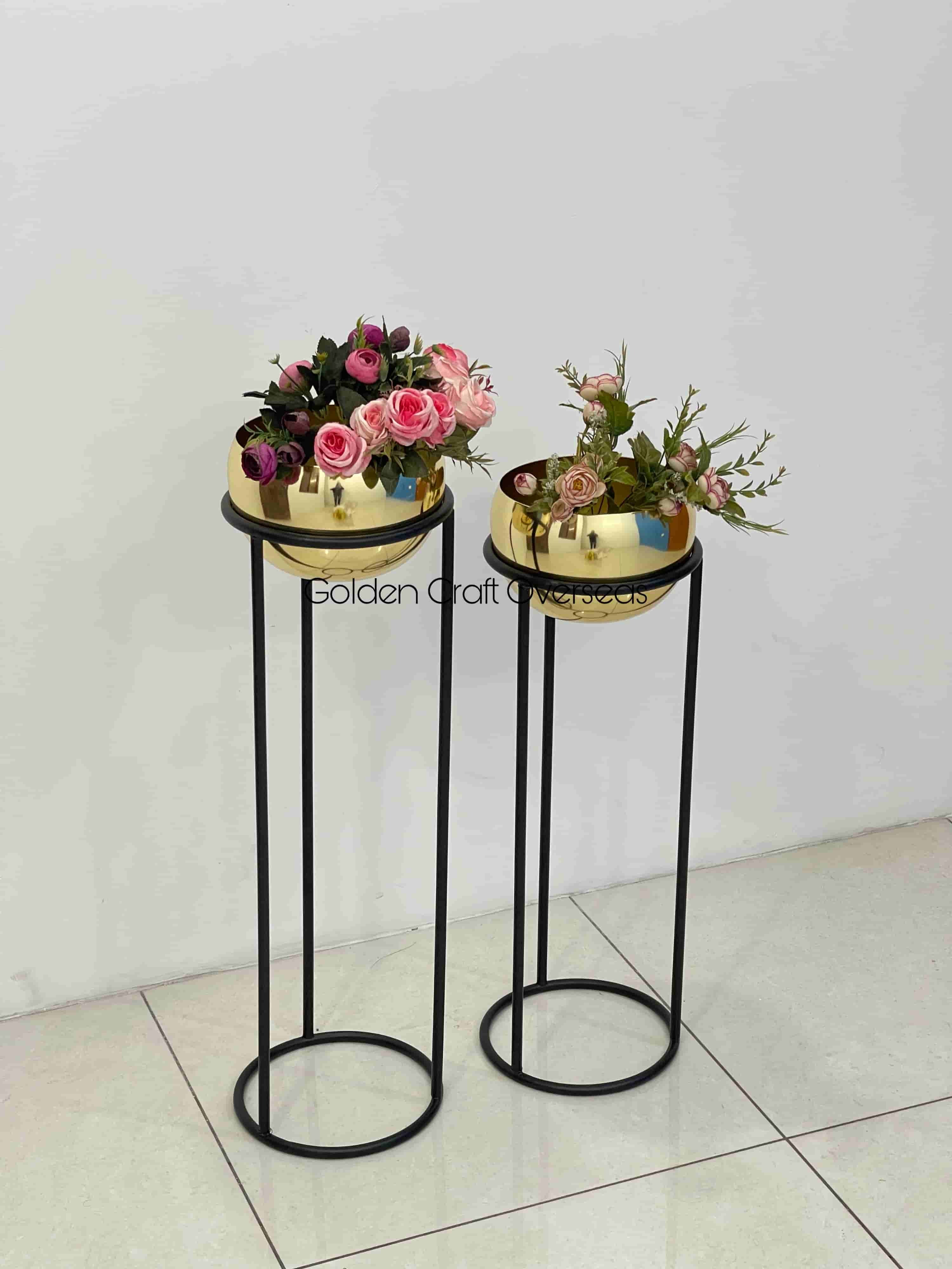 Gold Plated Planter Set - Dimensions: L-9x9x26