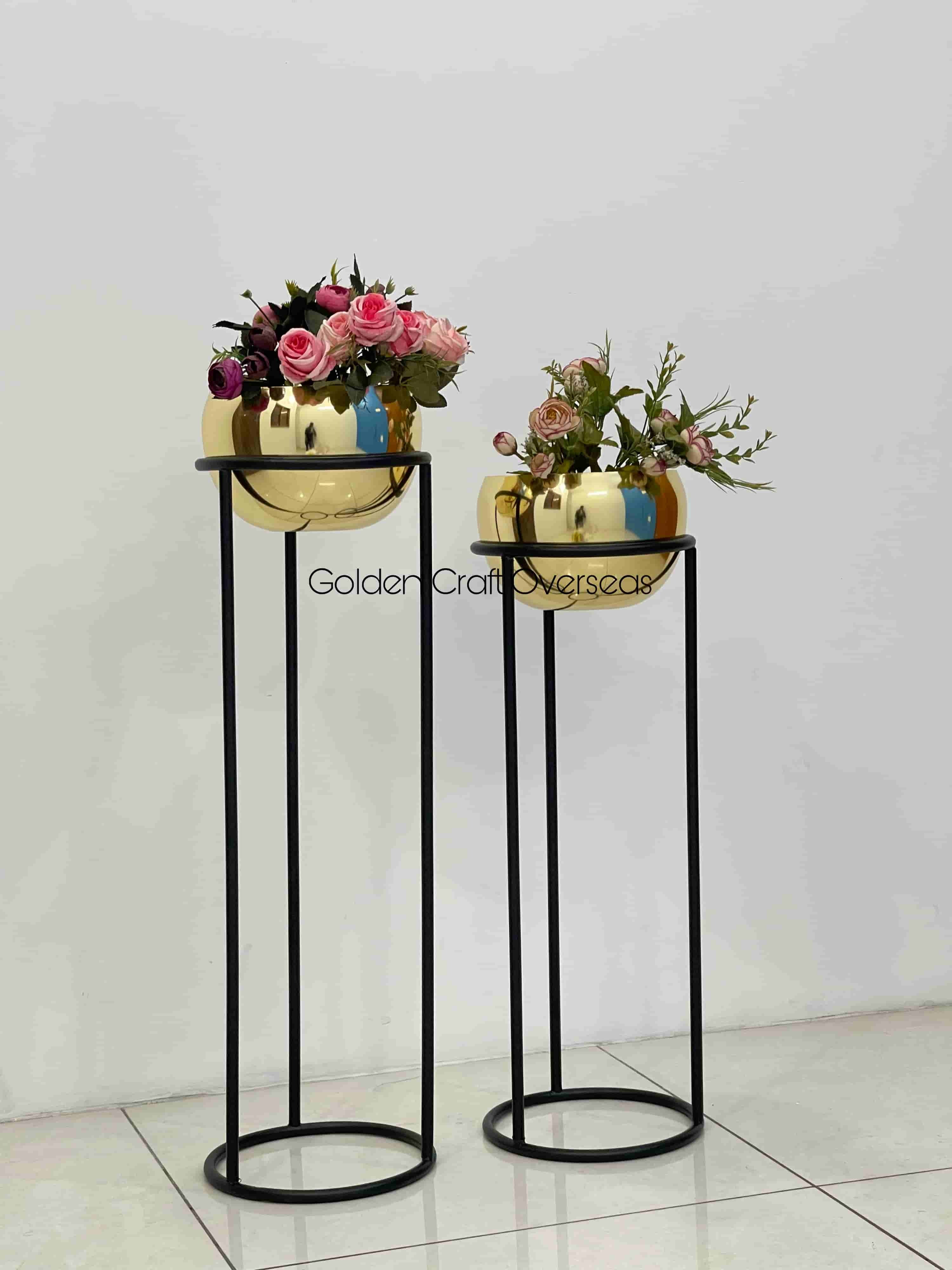 Gold Plated Planter Set - Dimensions: L-9x9x26