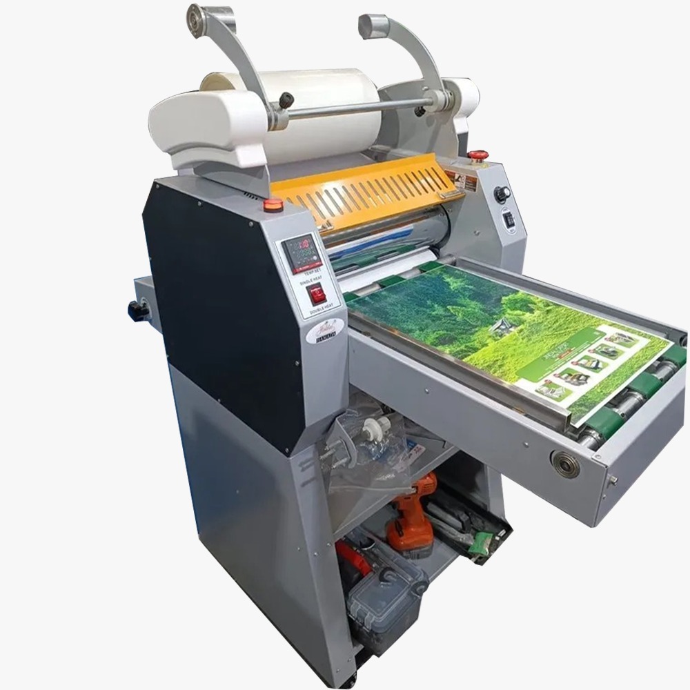 Jumbo Roll To Roll Thermal Lamination Machine (19 Inch) - Automatic Grade: Semi Automatic