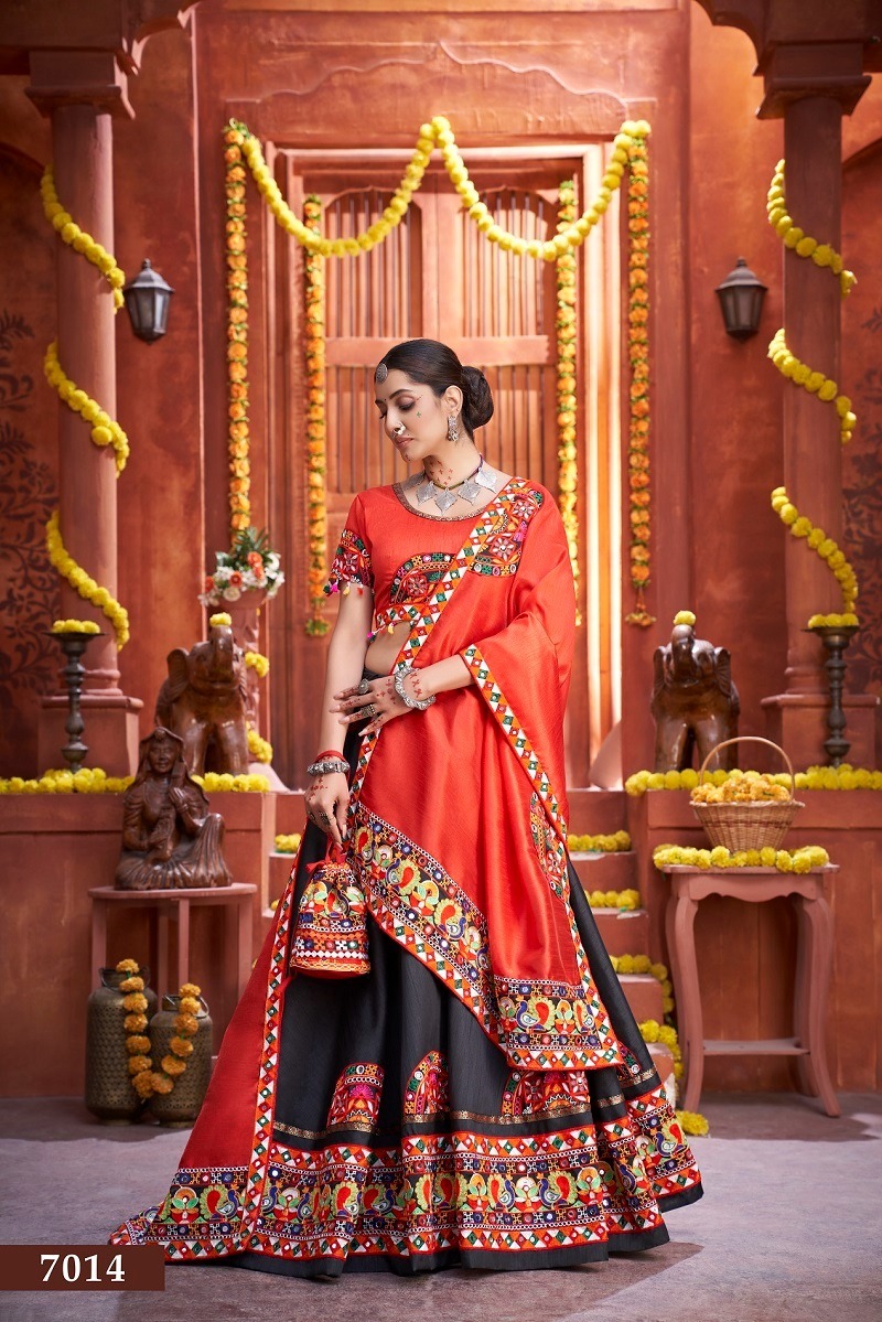 Black And Red Navratri Chaniya Choli With Mirror Work