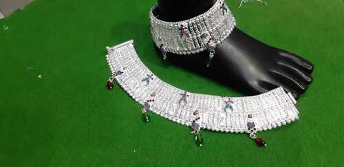 Ladies Artificial Designer Payal - High Quality Plastic, Elegant Imitation Anklets with Durability and Expert Craftsmanship
