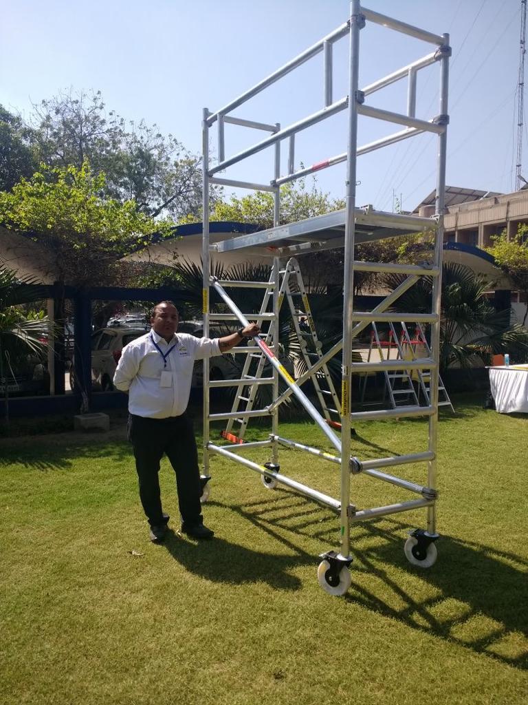 Aluminum Mobile Scaffold Tower - 1.8m Length, 0.75m Width | Lightweight, Portable, Safe Narrow Access Solution