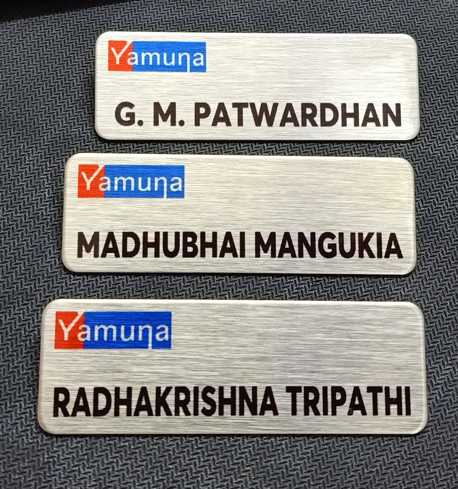 Multicolour S.s. Name Badge