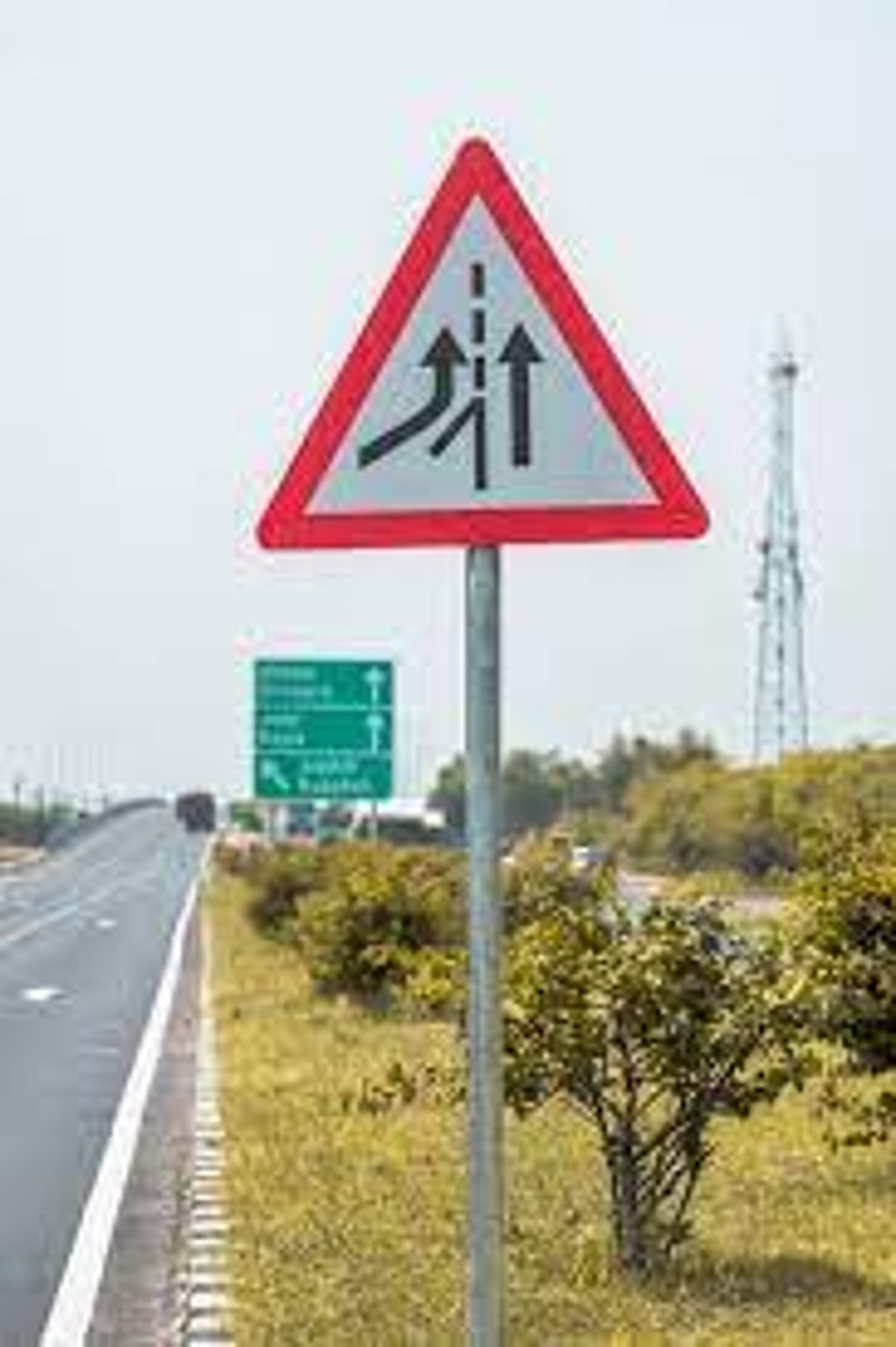 Road Reflective Marker For Sign Board Rrm-03 - Aluminium, 230 Mm Dia, White And Black, 3mm Thickness | For Railway, Outdoor, Cinema, Airports, Hotels, Restaurants