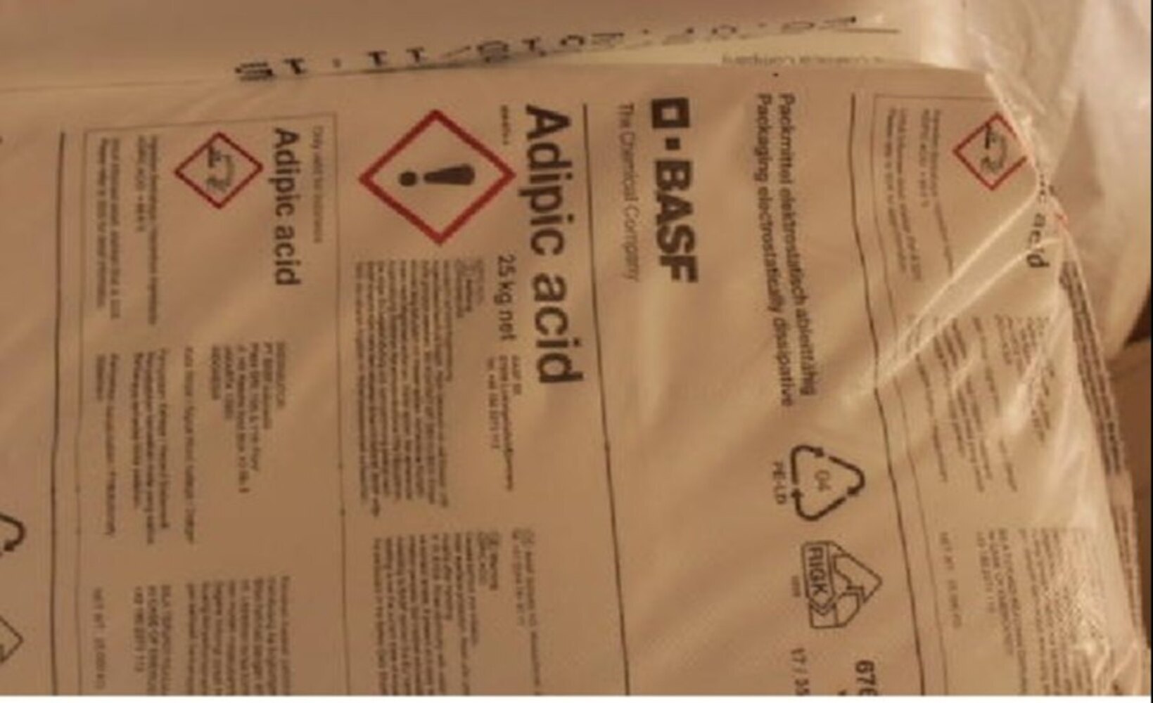 Adipic Acid Boiling Point: 337.5 A A C (639.5 A A F; 610.6 K)